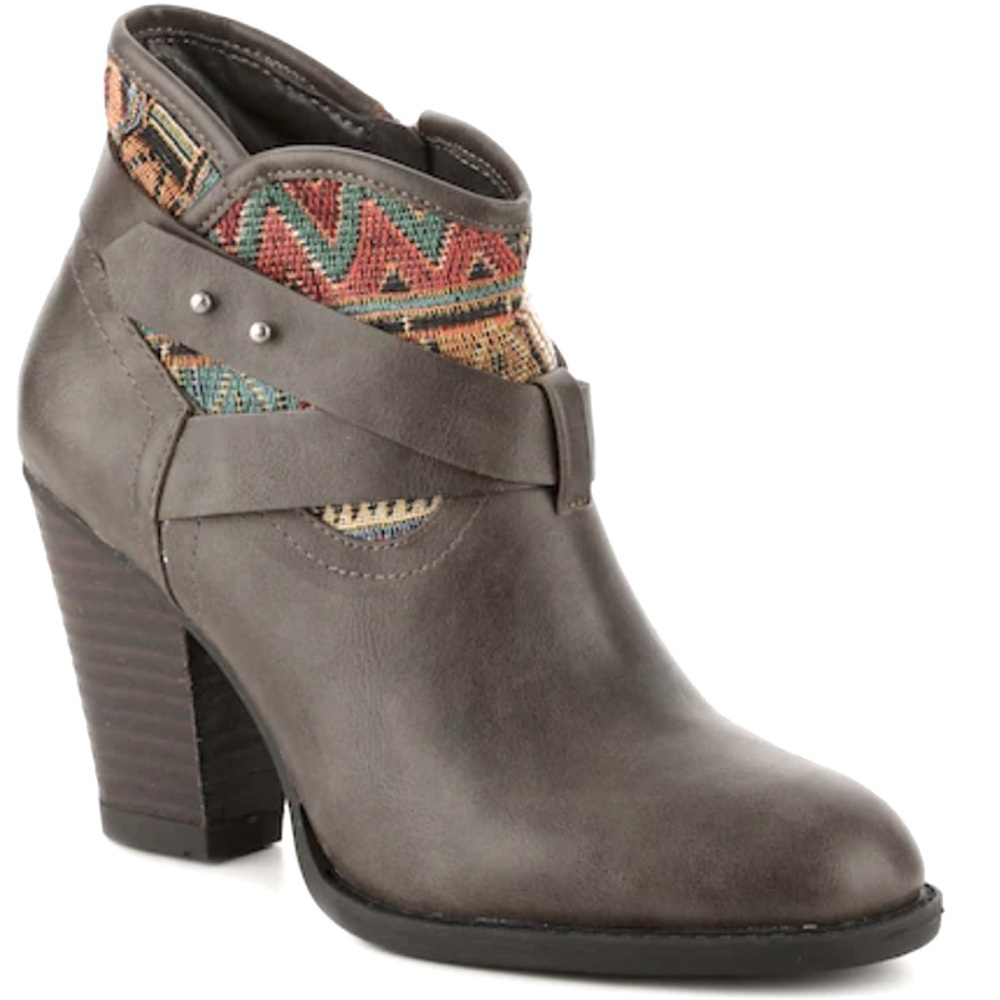 XOXO Women’s Koris Western Bootie Gray Ankle Southwestern Boots size 6.5